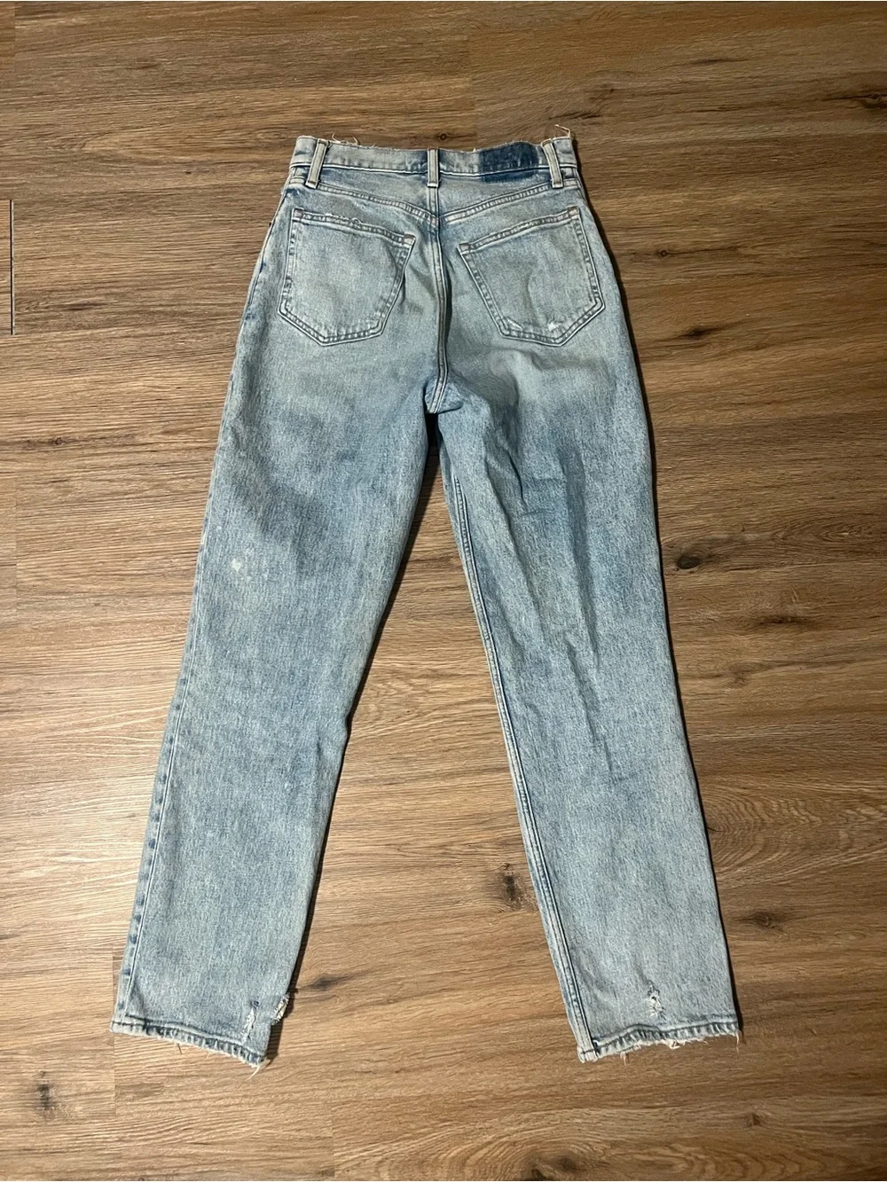 Abercrombie Curve Love 90s Straight Ultra High Rise - Picture 3 of 3